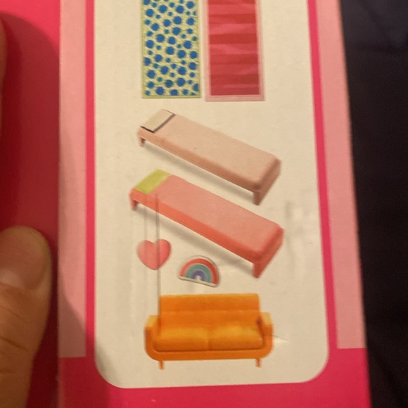 NEW- Barbie -Big City, Big Dreams Dorm Room For 3 to 7 Year Old - Picture 8 of 9